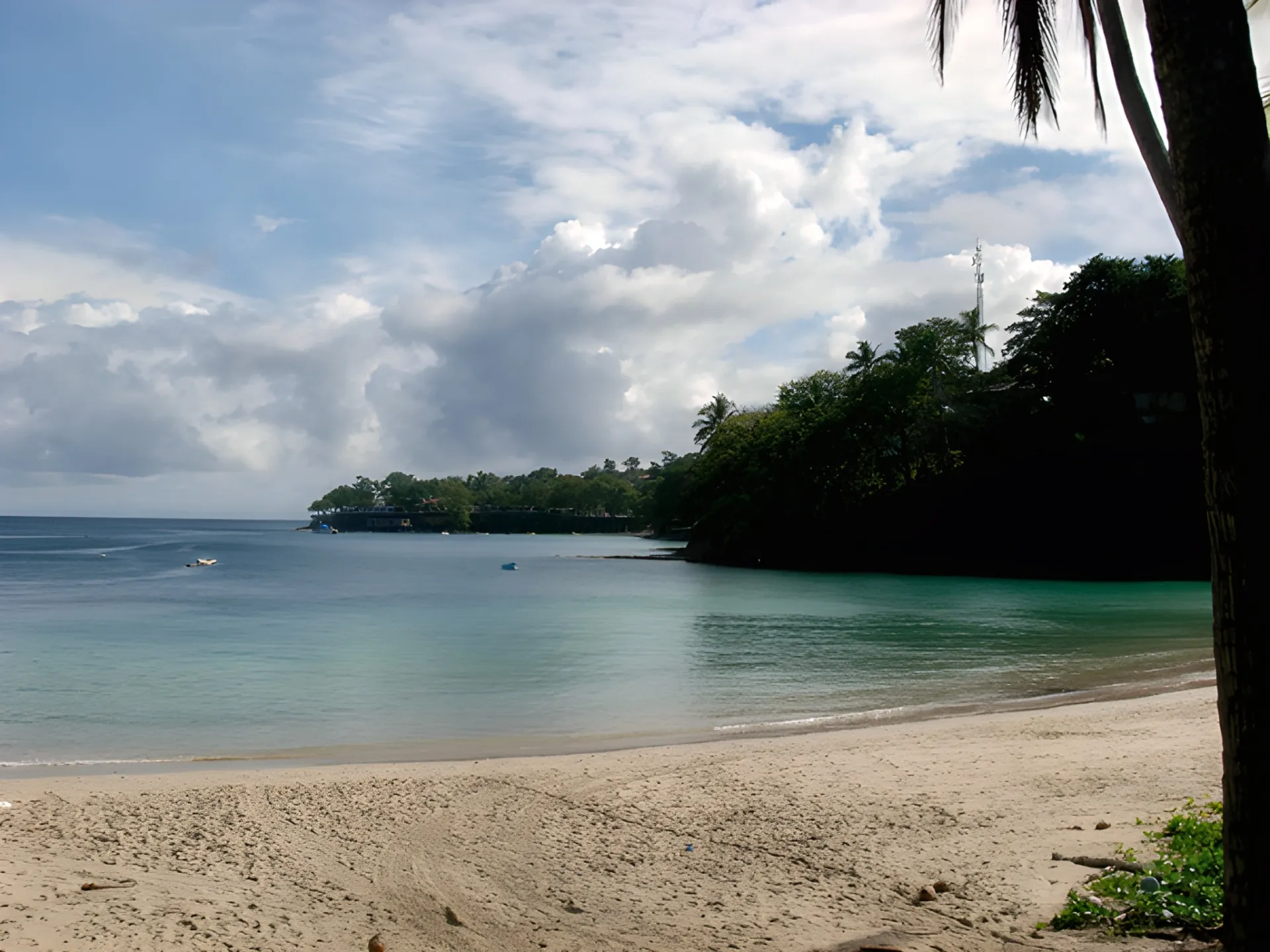 Playa Ejecutiva beach on Contadora